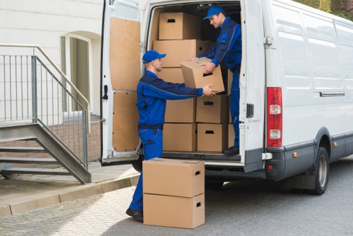House move loading and unloading process for Ealing customers
