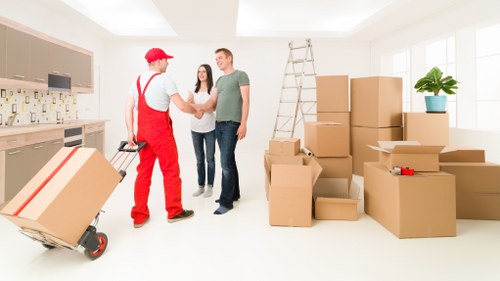 Local packing and unpacking support for homes and businesses in Ealing
